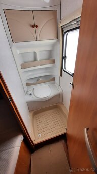 Prodám karavan Hobby Excelent 495A - 8