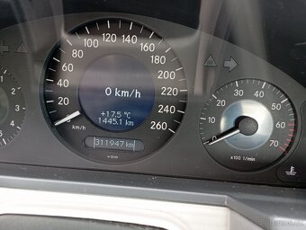 Mercedes-Benz W211 3.0 V6 automat po GO motoru, TOP stav - 8
