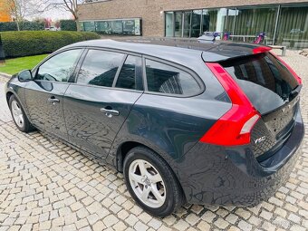Volvo V60 2.0D 5VÁLEC AUTOMAT LED FACE SENZORY SERVISKA - 8