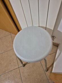 Invalidní vozík, choditko, antidekubitni podložka, židlička - 8