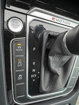 Volkswagen Passat Variant 2.0 BiTDI Highline 4MOTION - 8