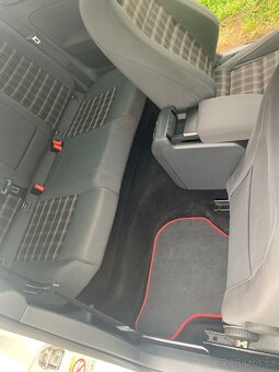 Golf GTI 2,0 TFSI 147KW RV 2008 250tkm ser kniha - 8
