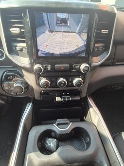 DODGE RAM 1500 5,7 HEMI 2022 44 000 km LONE STAR - 8