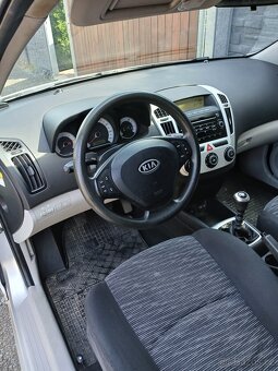 kia ceed - 8