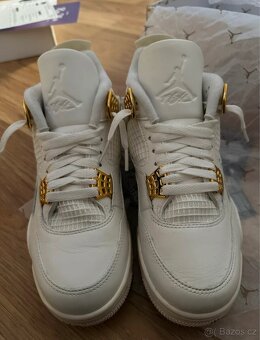 Jordan 4 Gold metallic - 8