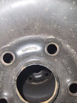 Zimni pneu YOKOHAMA 205/55 r16 s plechových disky 5x112 - 8