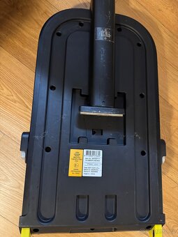 Maxi-Cosi CabrioFix i-Size - 2022 Black + základna ISOFIX - 8