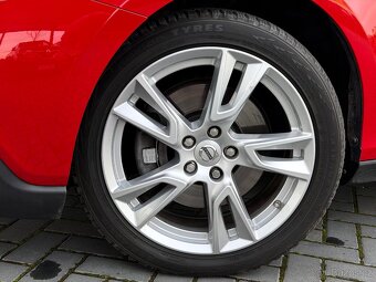 Volvo V40 Cross Country / T4 132 kW / automat / 4x4 - 8