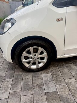 ŠKODA CITIGOU 1.0MPI 44KW 5 DVEŘOVÝ MODEL ČR SERVISKA ALU - 8