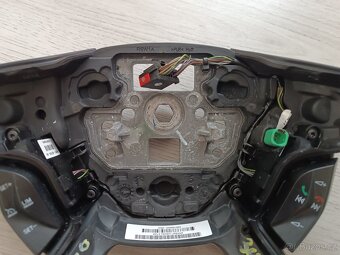 Volant Ford Focus mk3 s airbagem - 8