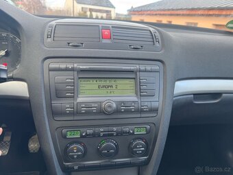 Škoda Octavia II kombi 1.6 benzin - 8