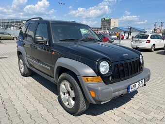 Jeep Cherokee 2.8 CRD 4X4 - 8