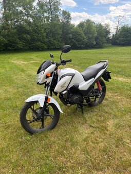 Honda CB125f - 8