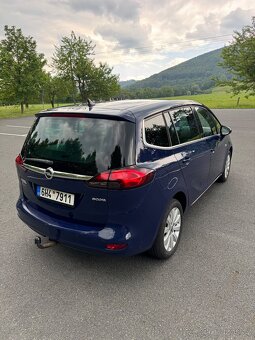 Opel Zafira 1.4T r.v 12/2105 LPG , 7 míst , tažné , - 8