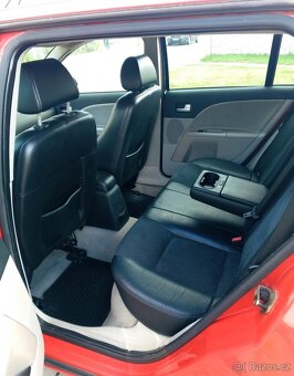 Ford Mondeo 2.0 Benzín DURATORQ r.v. 2004 Ghia - 8