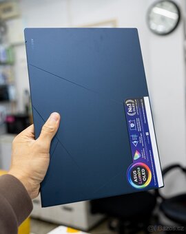 Nový ASUS Zenbook UX3405 3K OLED Core Ultra 7 155U - 8