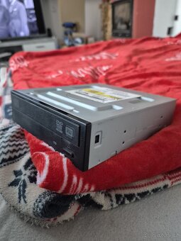 PC zdroj a DVD mechanika - 8