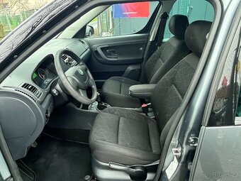 Škoda Roomster 1,2 TSi Serviska, Climatronic - 8