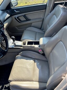 Prodám Subaru Outback 3.0 - 8