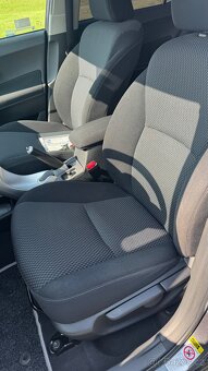 Toyota Auris - 8