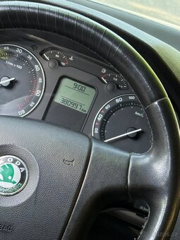 Škoda Octavia - 8