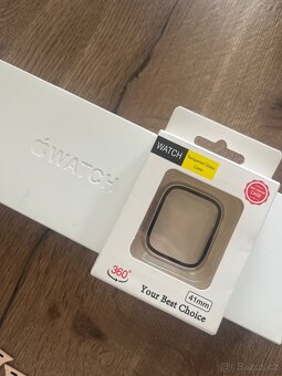 Apple watch 8 series hvězdně bílé - 8