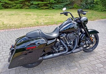 HARLEY-DAVIDSON FLHRXS - 8