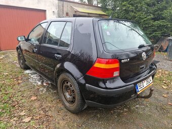 VW Golf 1,6 77kw - 8