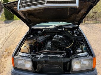 Mercedes benz w124 4matic 300 - 8