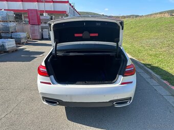 BMW 740d xDrive - 8