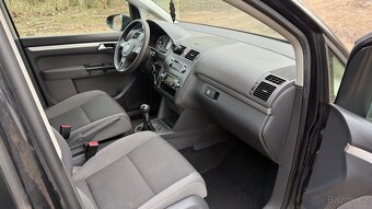 VW Touran T3, 1.6Tdi, 7 mist, tazne zarizeni - 8