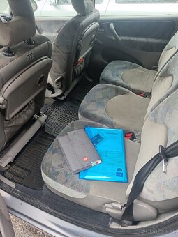 Citroen Xsara Picasso 1.6i - 8