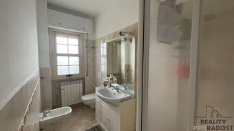 Prodej bytu 1+kk 32 m² Silvi, Green Marina,Itálie - 8
