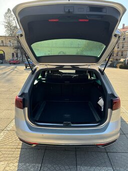 Volkswagen Passat b8 highline 2.0 tdi 140kw dsg - 8