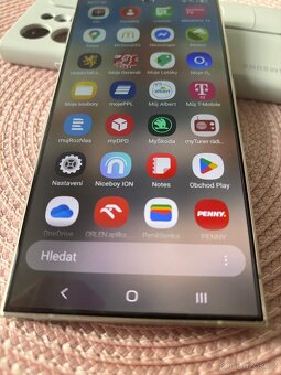 Prodám Samsung Galaxy S24 Ultra, 12/256 GB, přidám 6 pouzder - 8