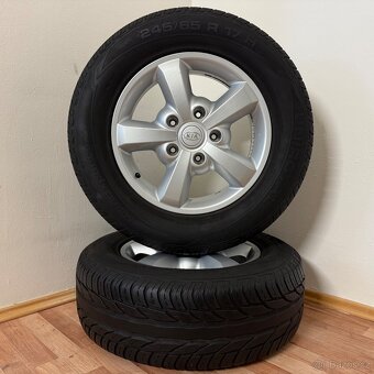 KIA SORENTO 5x139,7 R17 ET45+LETNÍ 245/65R17 5,5mm - 8