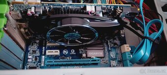 Stolní počítač - 8