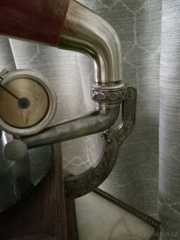 Gramofon s troubou - 8