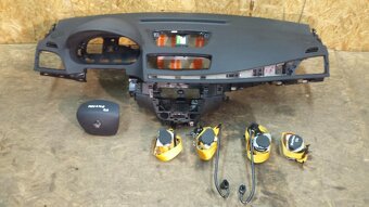 Renault Mégane III RS - náhradní díly - 8