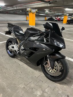 Honda CBR 1000rr Fireblade 2004 - 8