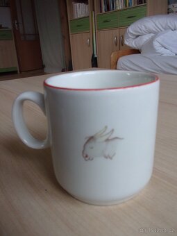 STARÝ DĚTSKÝ HRNEK - DITMAR URBACH - 7 cm - 8