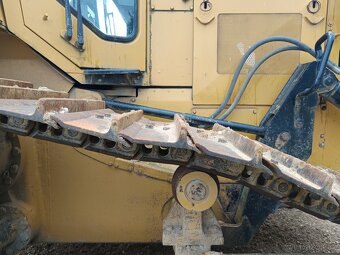 Caterpillar D4H LGP - 8