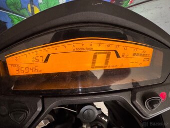 Honda VFR 800 Crossrunner (2012) - 8
