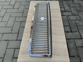 Gaz 3102, přední nová originál maska - 8