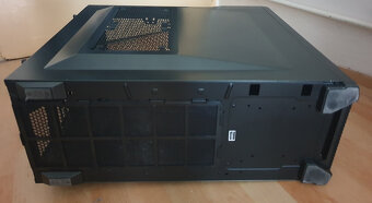 Corsair 400R Carbide Series černá - 8