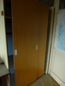 retro nábytek, stoly ,skříně - 8