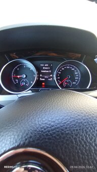 Volkswagen Touran - 8
