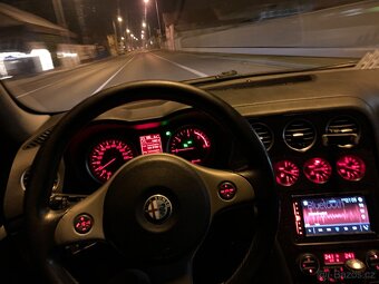 Alfa Romeo 159 - 8