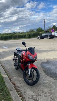 Honda cbr 125r - 8