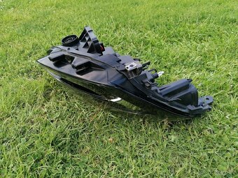 Přední pravé světlo Renault Megane MK.IV - 8